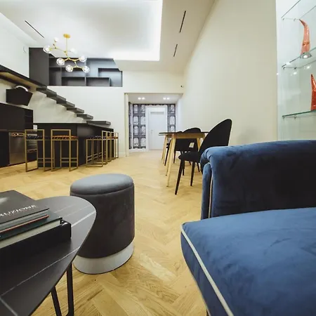 Casa Vittoria - Santa Lucia Bed & Breakfast