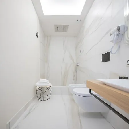 Bed & Breakfast Casa Vittoria - Santa Lucia 4*