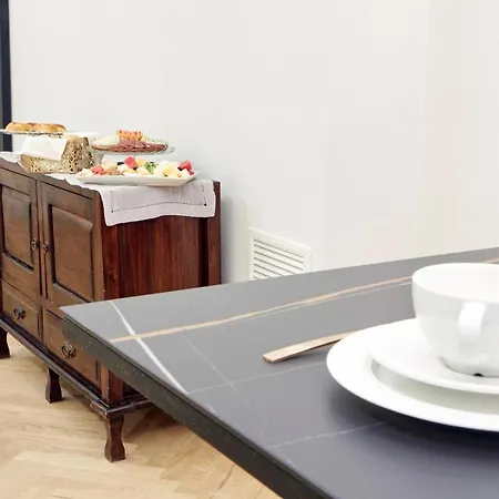 Casa Vittoria - Santa Lucia 4*